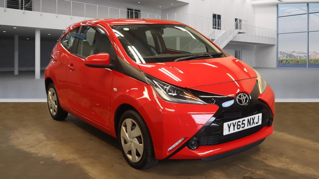2015 Toyota AYGO 1.0 VVT-i x-play Hatchback